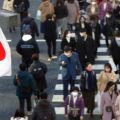オミクロンに慌てふためく日本政府の致命的欠陥 | 新型コロナ、長期戦の混沌