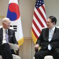 韓国、「経済は中国」の曖昧外交と決別…対中排除網入り　米韓首脳会談