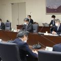 萩生田経産相「節電ポイント付与で官民連携を」　大手電力各社と対策会議