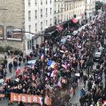 フランス、ワクチン実質義務化　不正に厳罰、各地で抗議デモ―新型コロナ