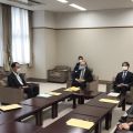 政府・日銀「急速な円安憂慮」　3者会合で声明文公表