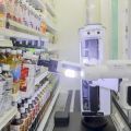 ファミマ、ロボットで飲料補充　店員の作業時間2割削減