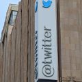 「拡大を急ぎすぎた」Twitter創業者、社員半減を謝罪
