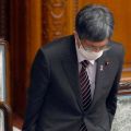 「辞めないと大変なことに」　寺田稔総務相、与党内に早期辞任論