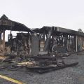 職員「午前中に屋外で七輪使った」未明の保育園から出火し全焼 “木のぬくもり”コンセプトに9年前建築