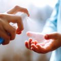 ｢手指のアルコール除菌｣が常識になった子供たちの将来を生物学者がひどく心配しているワケ 必要な免疫力が育たないままとなる恐れ